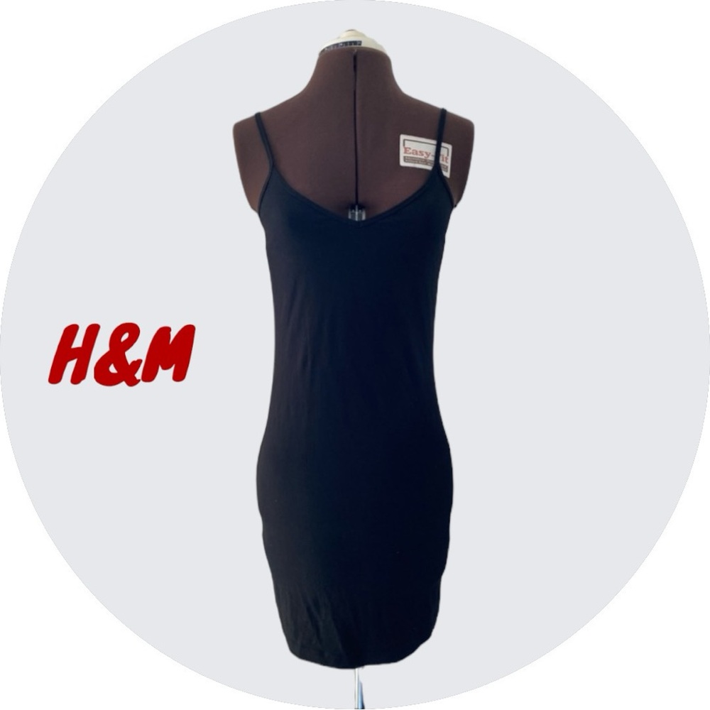 Women’s H&M mini black dress